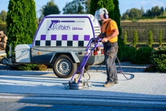 maszyna do czyszczenia bruku